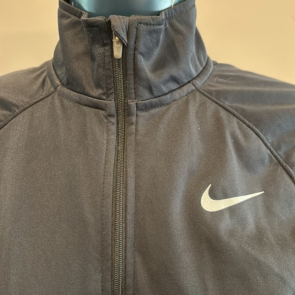 Nike DRI-FIT running jacket - Picture 2 of 7